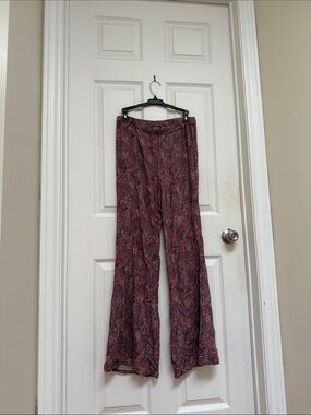 Brandy Melville Paisley Print (OS)